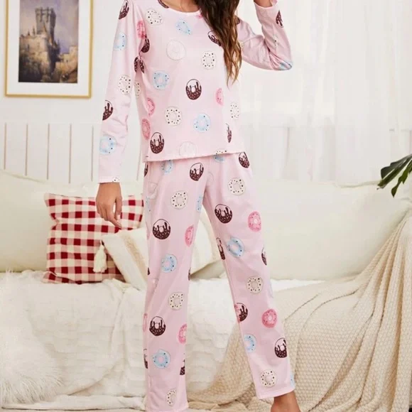 Pyjama - Picture 2 of 2